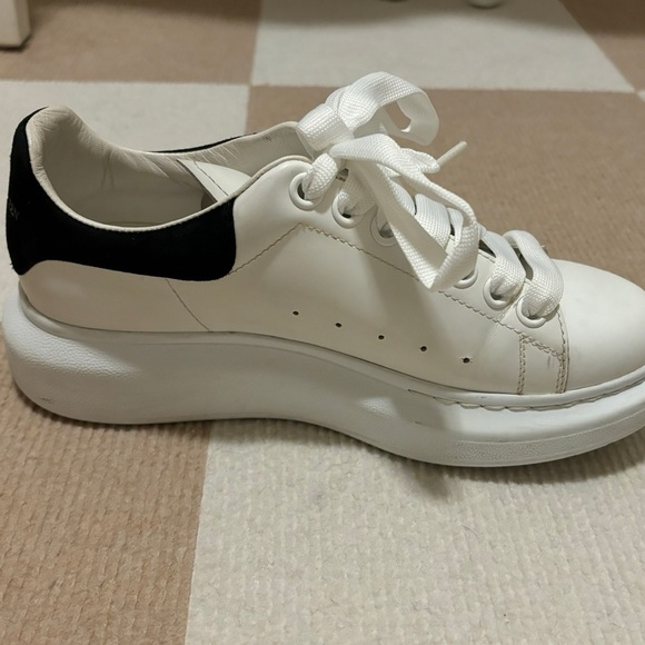 Alexander McQueen | Women’s shoe | size 7 | white | 70% off from original price - Picture 8 of 11